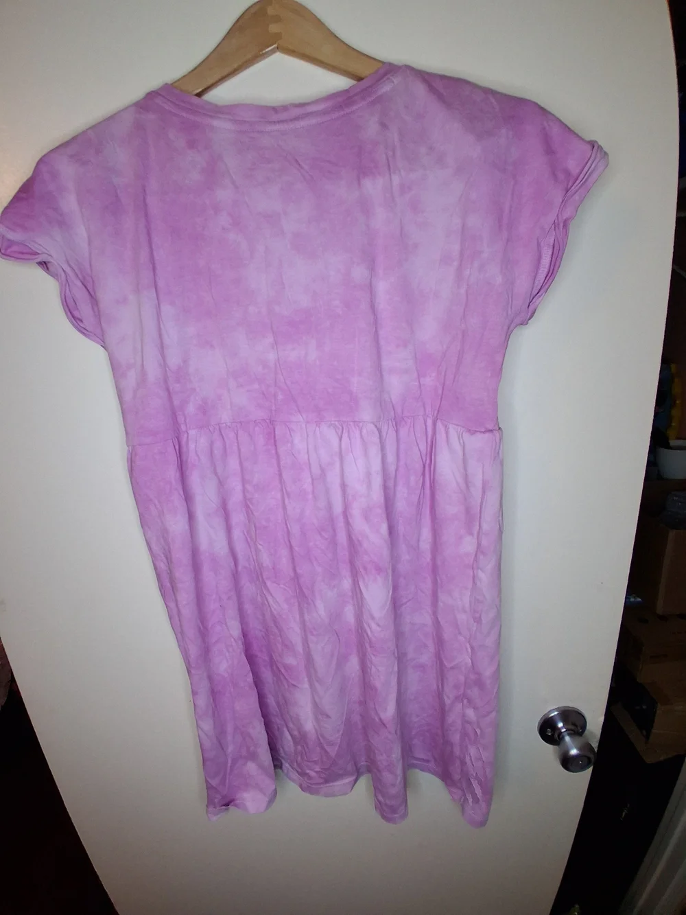 GAP Lavender Tie-Dye V-Neck Tee